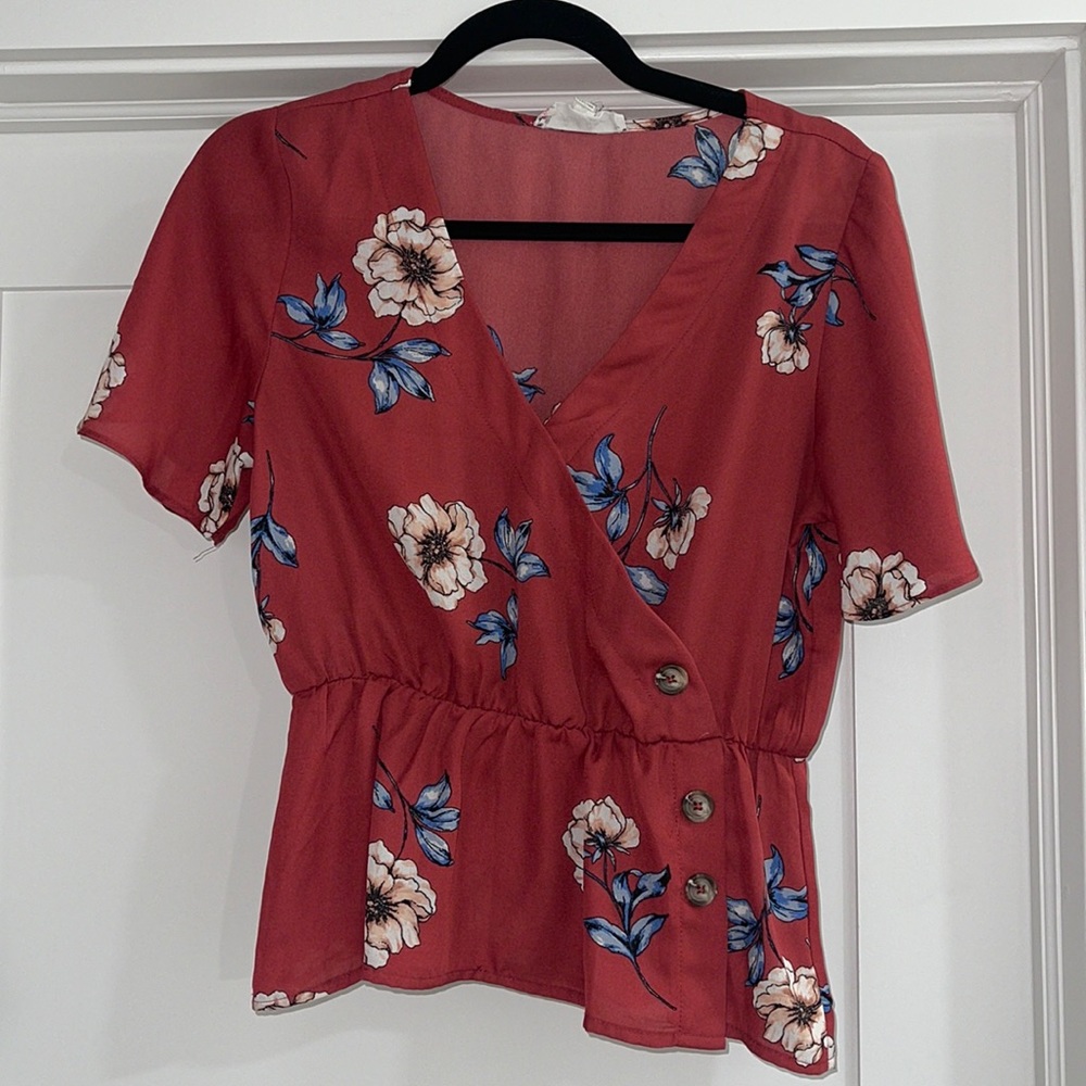 ☀️ Sheer Floral Top Sz Small